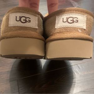 Uggs classic literally brand new